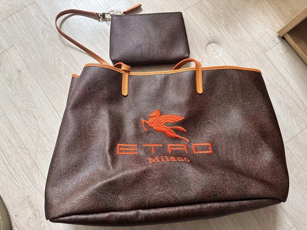 ETRO Milano 백